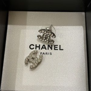 Authentic CHANEL CC Coco Mark Silver Rhinestone Stud Earrings (pierced) with box